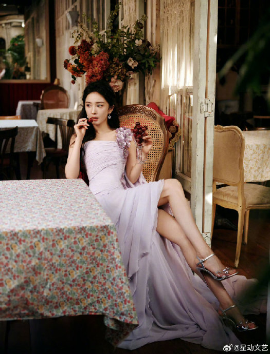 我说杨幂和樱桃拍了段吻戏吧