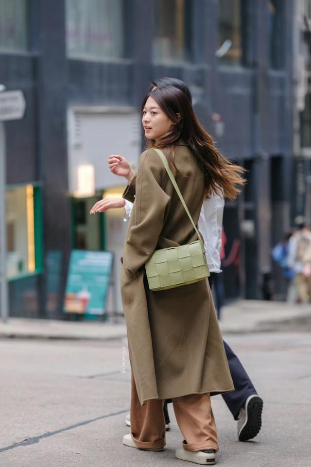 香港街头美女 街拍图片