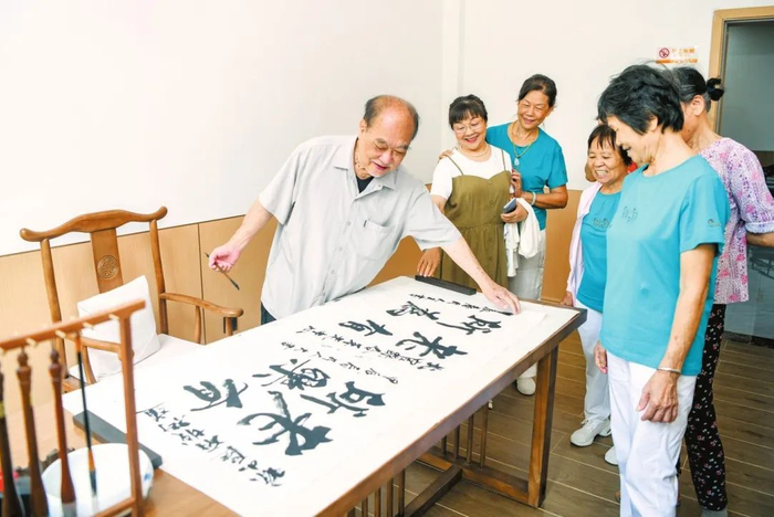 海口开通清明祭扫公交专线→|博物馆|海南|海口_新浪新闻
