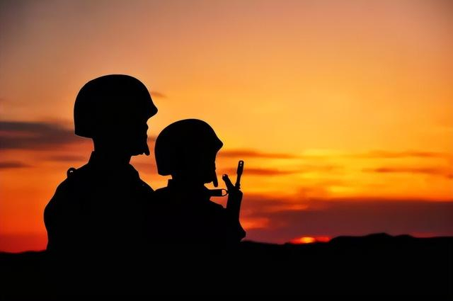 新春慰问演出中的感动瞬间还有很多很多,它们不仅来自基层可爱的战士