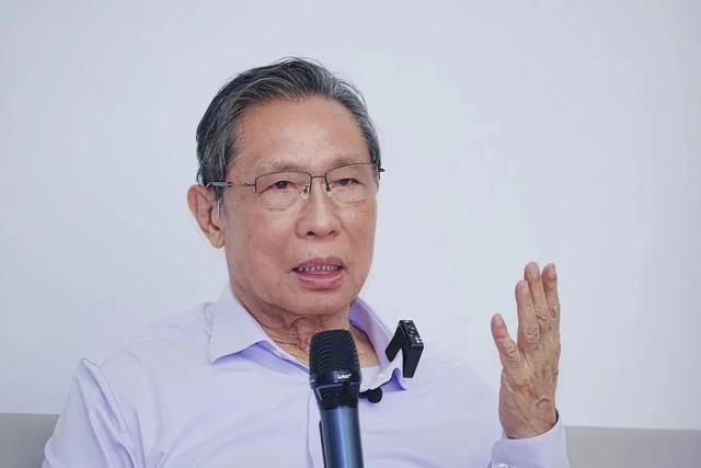 就世卫组织呼吁为"x疾病"作准备,钟南山认为:"我不认为这是近在咫尺的