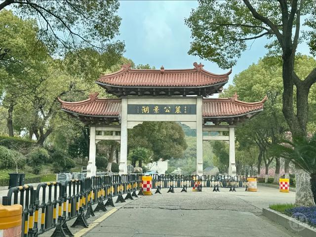 无锡湖景公墓图片