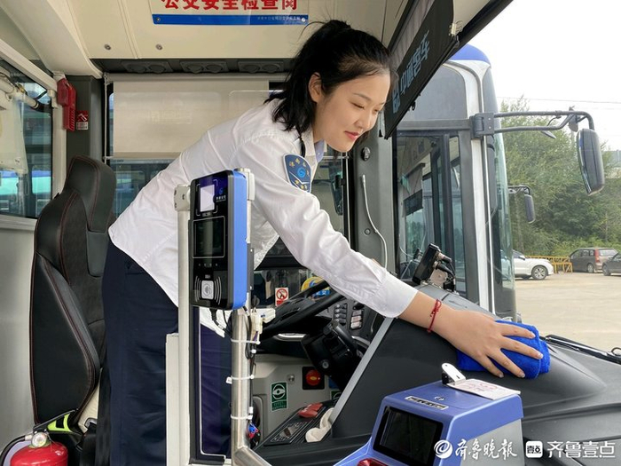 一路笑脸公交济南标准如何炼成的