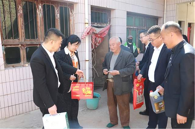 暖心春风行那拉集团携爱心物资温暖苏坊镇扶贫助农在行动