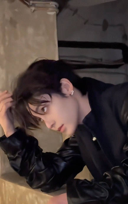 侯明昊_新浪新闻