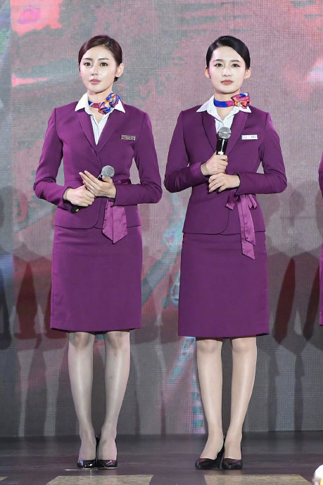 李沁,张天爱的制服旧照被考古啦～穿制服气质真的太好了|李沁|张天爱