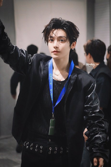 侯明昊_新浪新闻