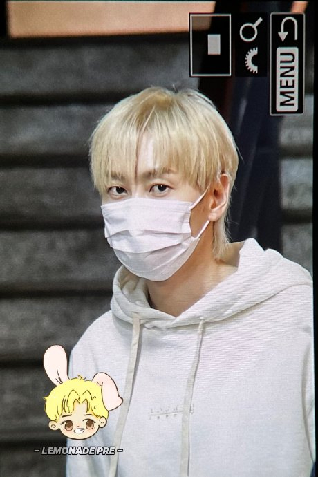 240329 新专签售会 ktown4u场 下班图频汇总(补发)|赫海_新浪新闻