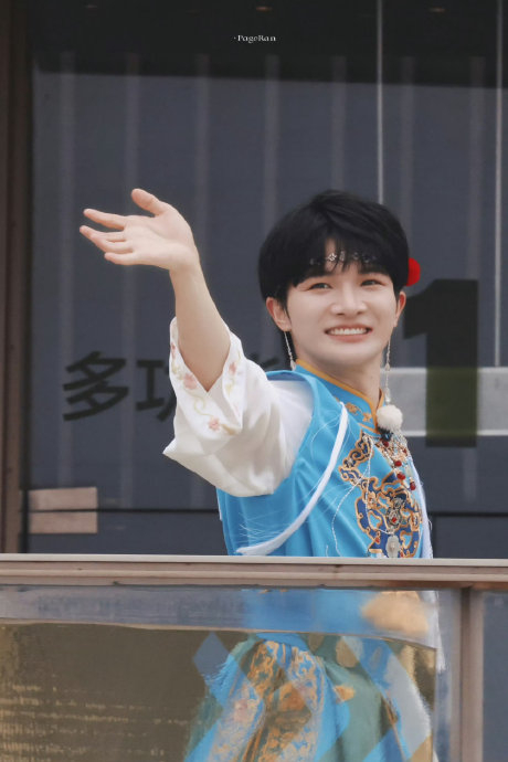 周深《奔跑吧》今日录制路透 拍摄顺利啊,期待深深|周深|路透|奔跑吧