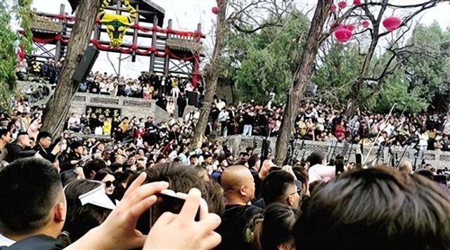 凭一己之力带火开封说媒的王婆出圈月老手下的销冠给河南文旅上大分