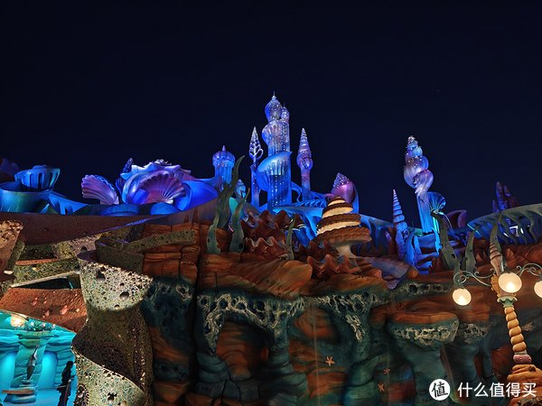 与一场由艾莉儿亲自演出的歌舞剧!