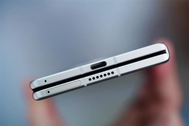 vivo x fold3评测:比直板机还轻的大折叠|vivo|三星|电池_新浪新闻