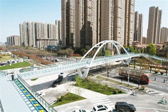 两个市政项目建成 西咸新区刷新宜居宜业底色|人行天桥_新浪新闻