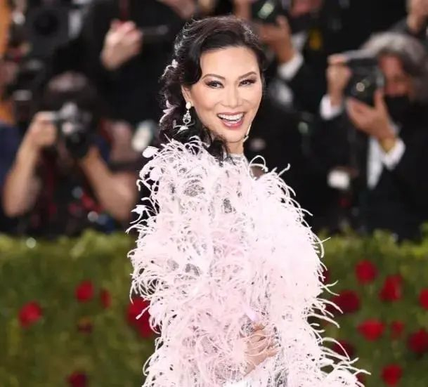 邓文迪|默多克|马斯克_新浪新闻