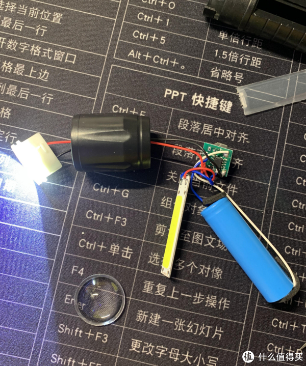 强光手电拆解更换电池|电池_新浪新闻
