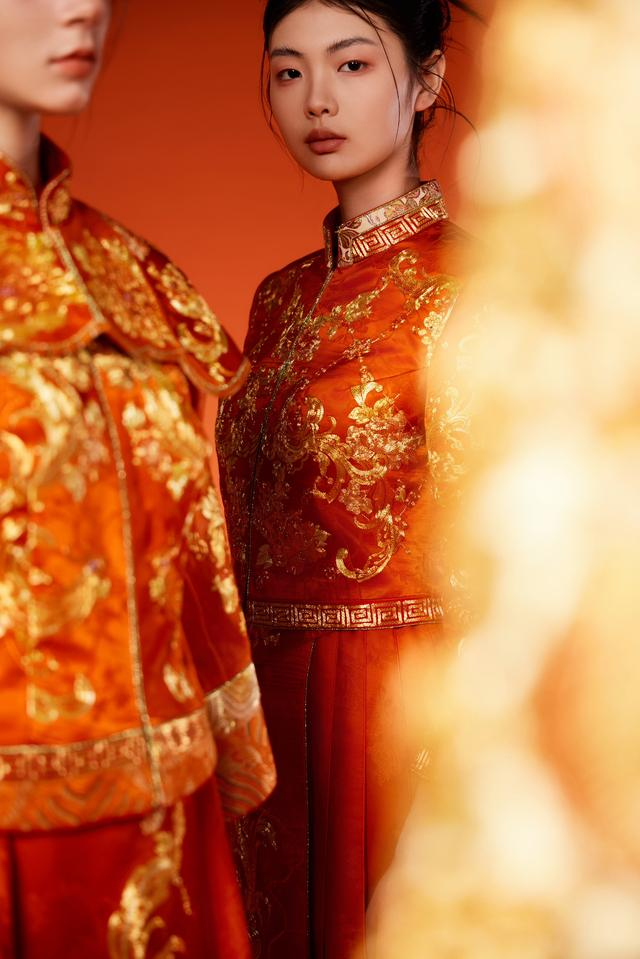 天玺「游龙」上海时装周发布,述写东方雅致之美|礼服|上海时装周_新浪