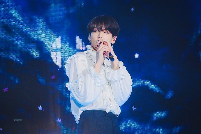 愚人节贺图 好漂亮啊 /ellipse209|田柾国|kpop_新浪新闻