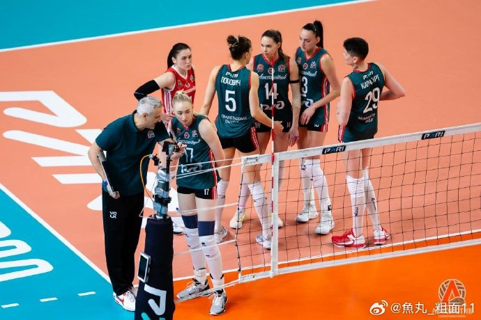 96女排超级联赛1/4决赛首回合…|加里宁格勒|俄罗斯女排_新浪新闻