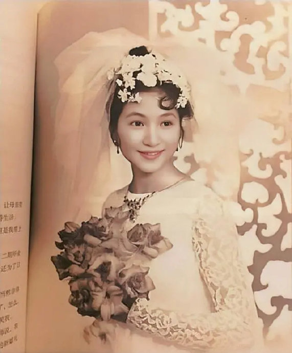 郑佩佩年轻时候也是真的好看, 她的人生, 比跟她有过交集的男性都有看