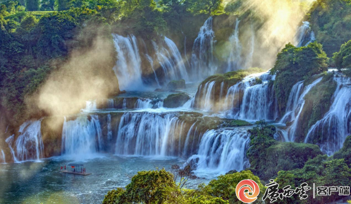 德天跨国瀑布。自治区文化和旅游厅 供图