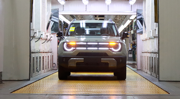 北京bj30 首批量产车下线:电控四驱系统,北京车展开启预售|北京市