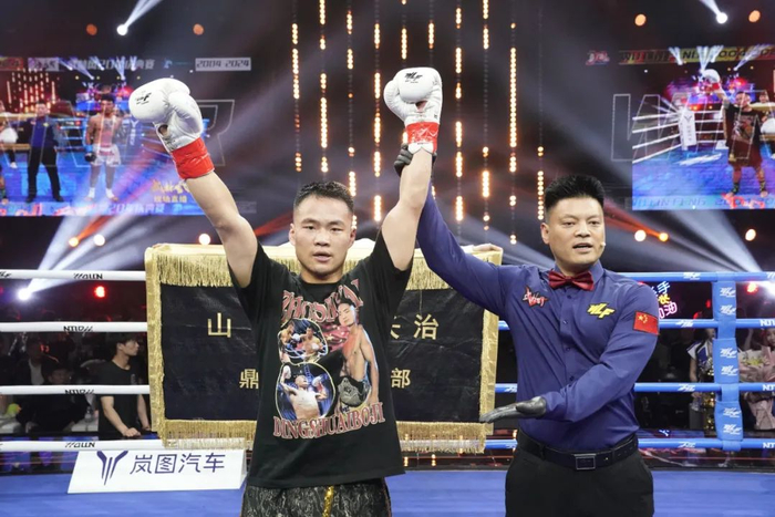 战报| 孟高峰击垮阿里汉,王俊光创造擂台经典|拳法|阿里汉|王俊光