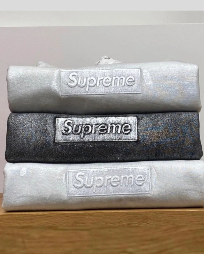 起飞supremex马吉拉联名发售服务器宕机原价卖16w的假发都被抢了