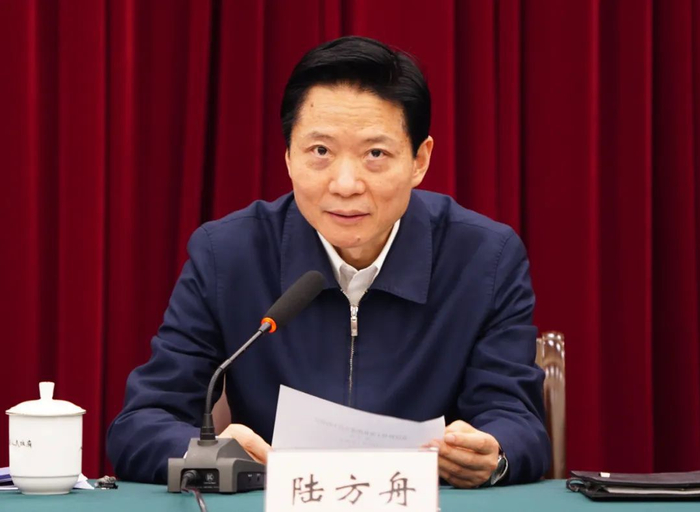 干在先走在前嘉定区新型工业化推进大会举行