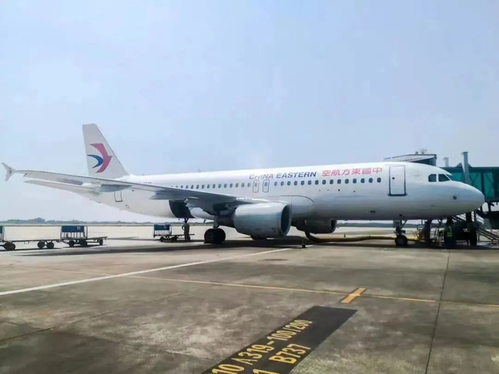 (中国联航),北海—成都双流(中国国航),北海—武汉—运城(东方航空)