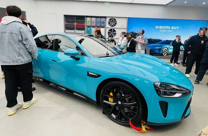 图：北京朝阳区合生汇商场小米汽车门店，来源：《听筒Tech》拍摄于3月29日下午