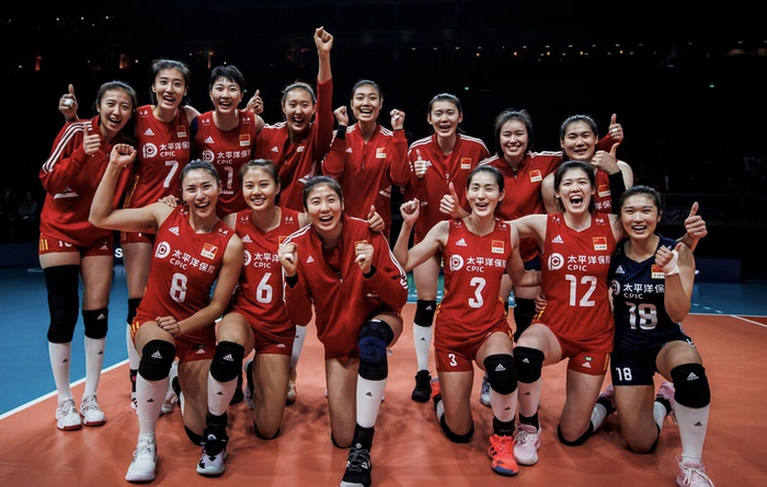 中国女排奥运名单波澜再起,美女接应继续留队,3朵金花恐将落选|蔡斌