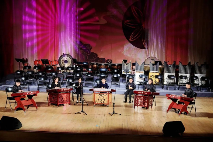 律回春晖渐,万象始更新——芳草地国际小学金帆民乐团专场音乐会|民