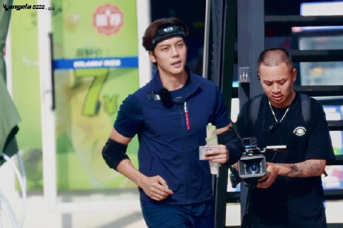 angelababy杨颖站姐发了陈伟霆,文案:爱人错过……|angelababy|陈伟霆