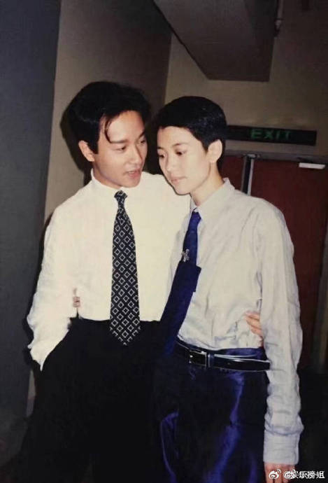 袁咏仪发文缅怀哥哥张国荣…|袁咏仪|张国荣|金枝玉叶_新浪新闻