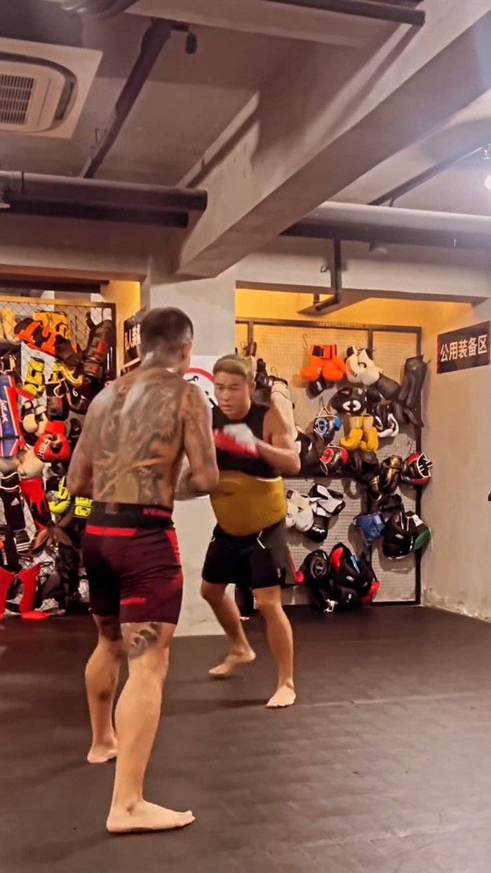 黑马李凯文kaiwenli今日份打靶vlog