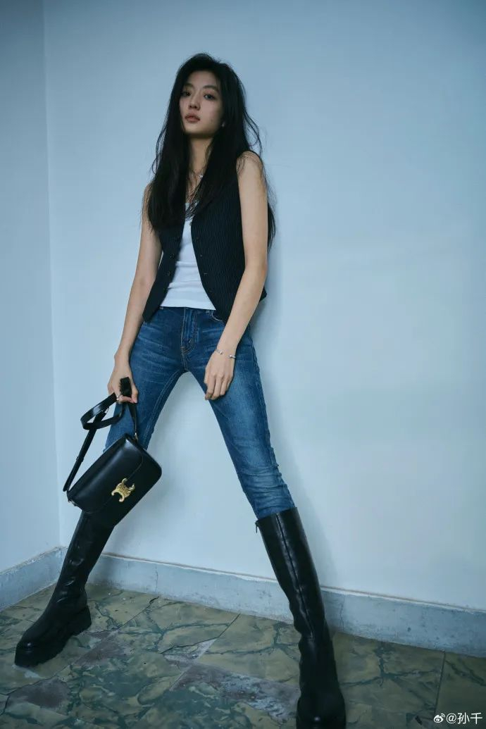 明朗直球学妹×白月光学霸,我先磕为敬|孙千_新浪新闻