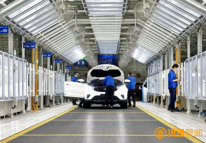 江铃汽车富山工厂总装车间车辆有序生产