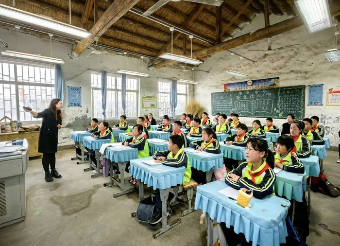 东方双语实验学校骨干教师送课起步区