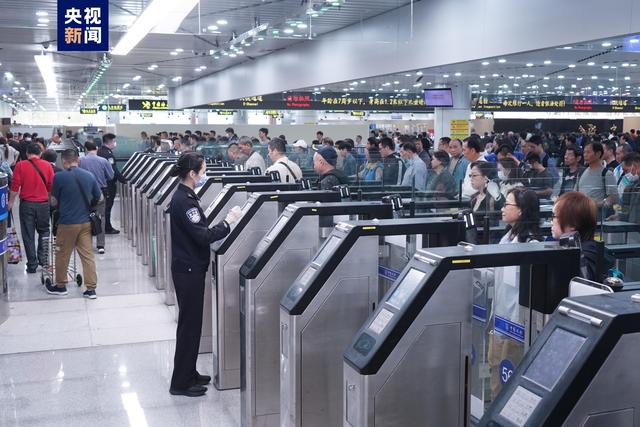 拱北口岸清明假期单日最高客流量或超35万人次