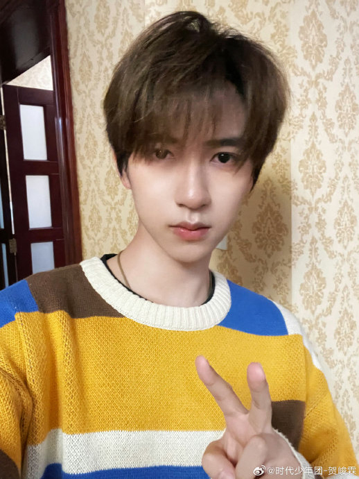 给@时代少年团-贺峻霖 帅哥留点私人空间吧…|贺峻霖|时代少年团_新浪