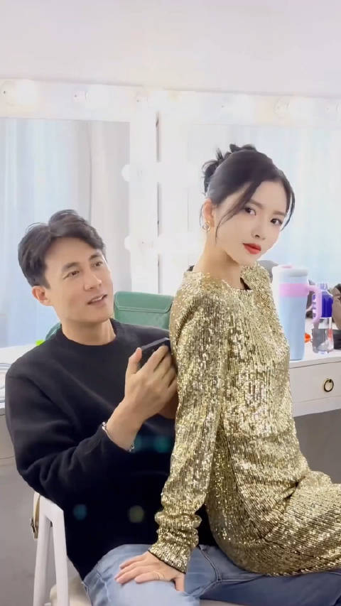 这么好看的杜淳的老婆王灿希望不要伤情太重了早日康复