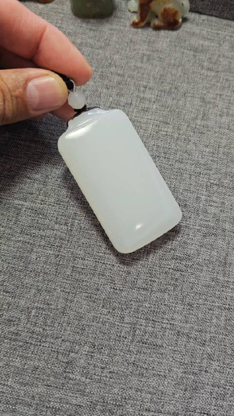 新疆米达料白玉平安无事牌雕工精美牌型优雅羊脂级细无结构料白度