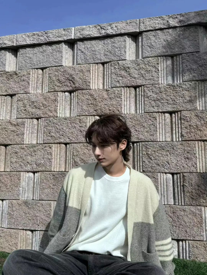 穿搭|张艺兴_新浪新闻