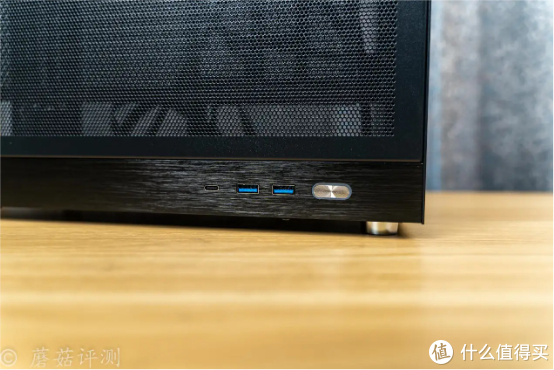 适配280一体水可以轻松按住13700k处理器闪鳞s500v2黑色mesh手提itx