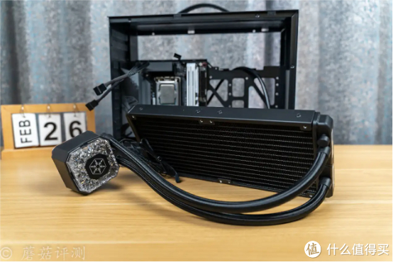 可以轻松按住13700k处理器,闪鳞s500 v2黑色mesh手提itx机箱 评测