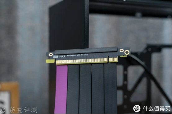 可以轻松按住13700k处理器,闪鳞s500 v2黑色mesh手提itx机箱 评测