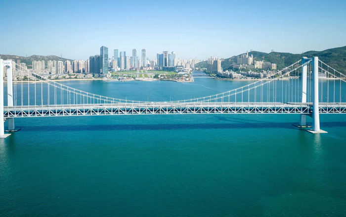  图为星海湾大桥。图源：IC photo