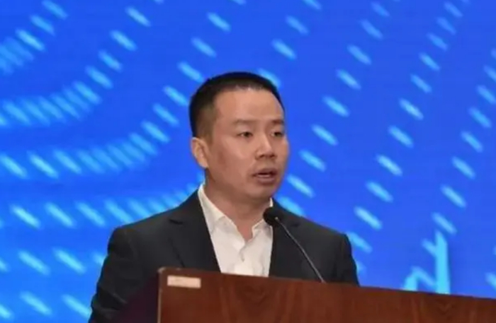 43岁,坐拥1350亿元财富!|山东省|信发|企业家_新浪新闻