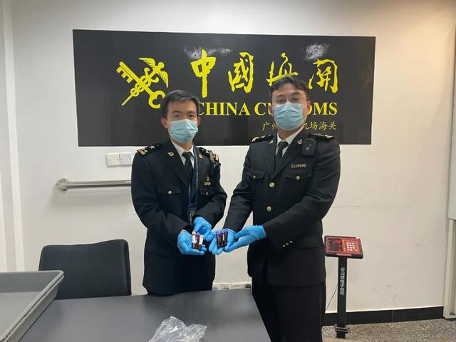  疫情期间的海关(疫情期间海关缉私科做出的贡献)