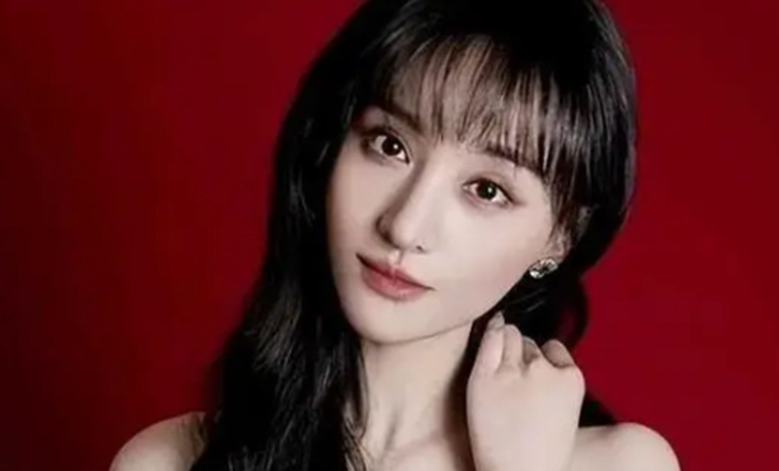 成毅吃官司了?郑爽有钱不还?陶昕然原生家庭差?吴宣仪愚人节说真话?